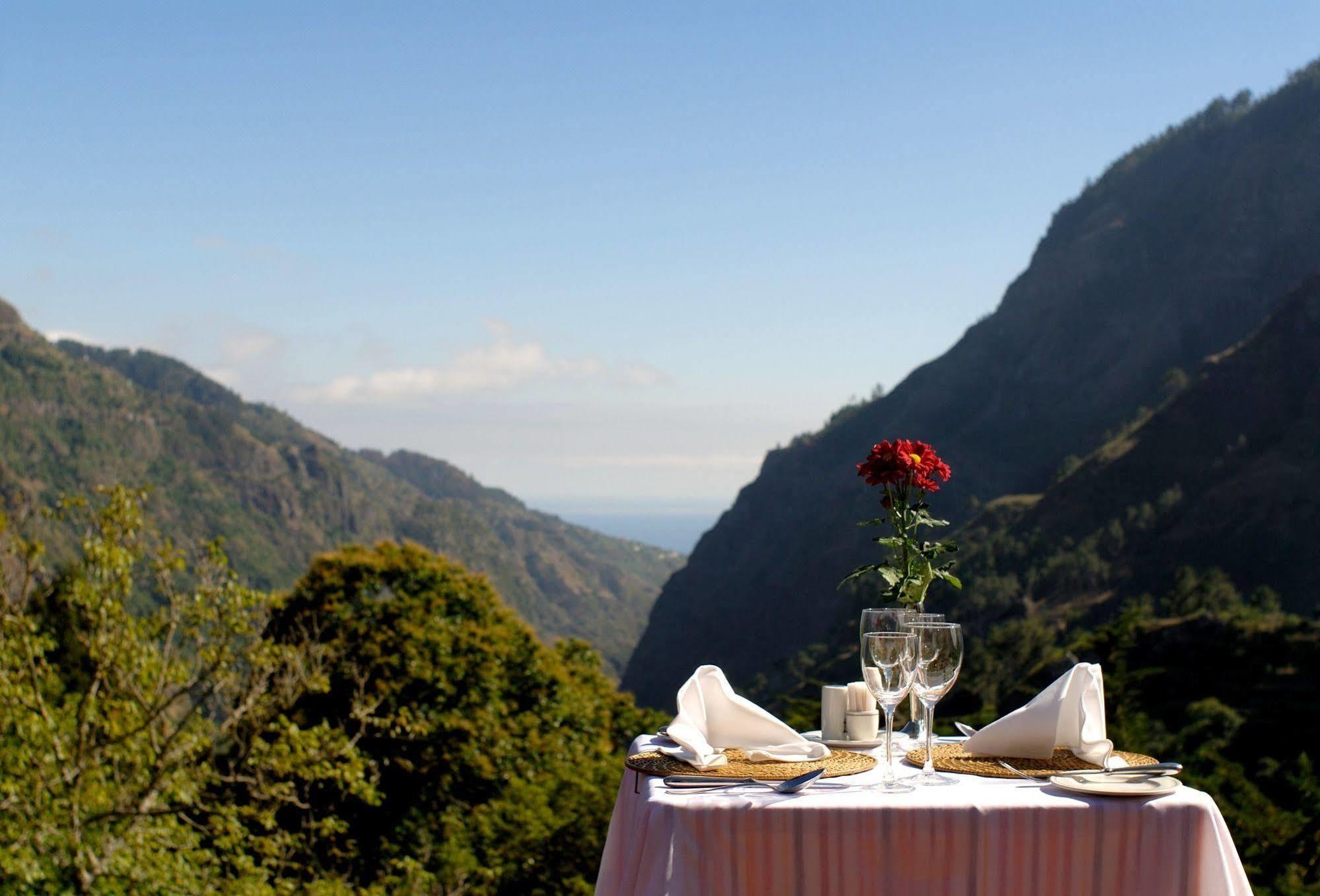 Dorisol Pousada Dos Vinhaticos Serra de Água Restaurang bild